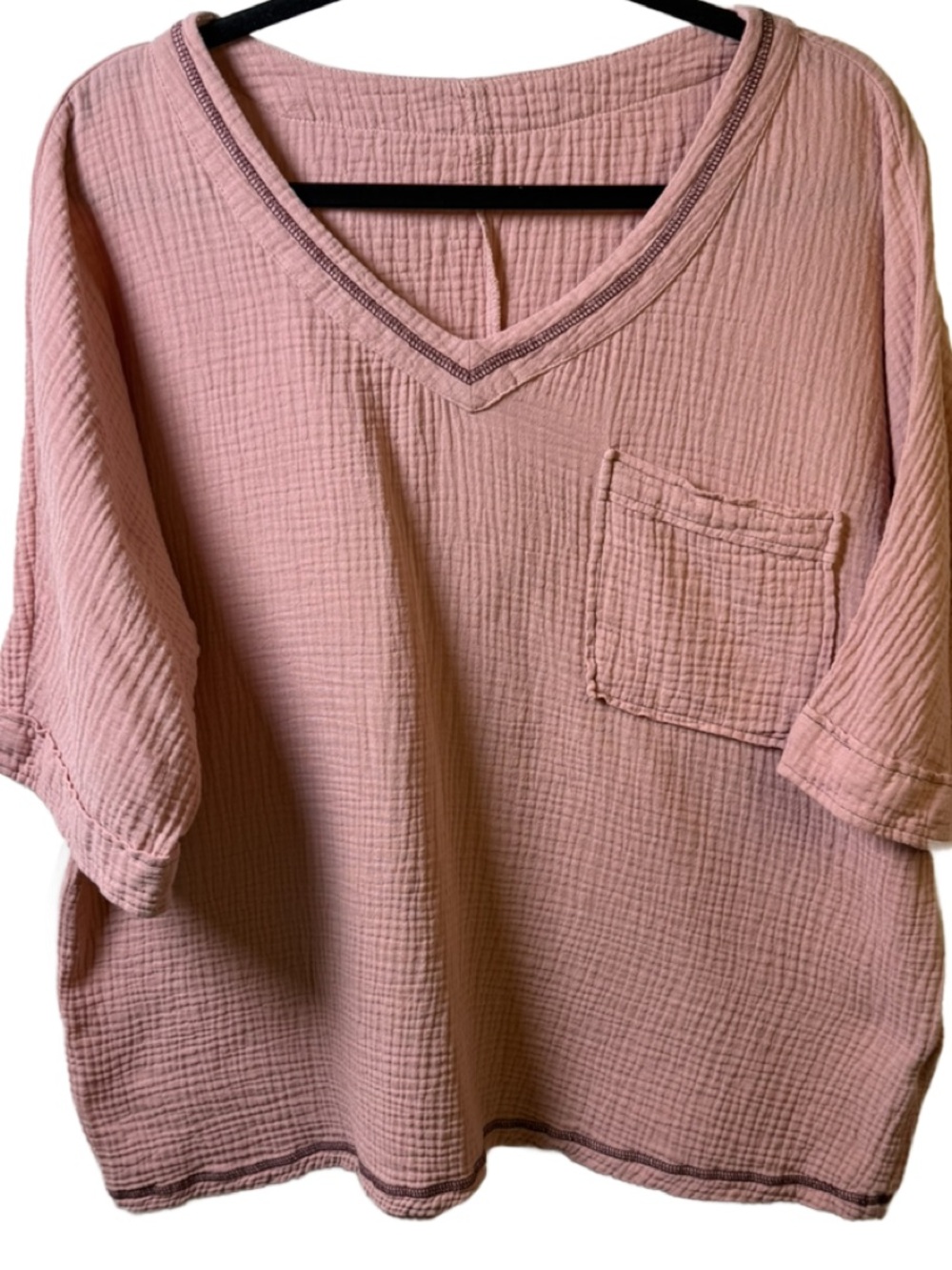 Women's Relaxed V-Neck Pocket Tunic in Dusty Rose